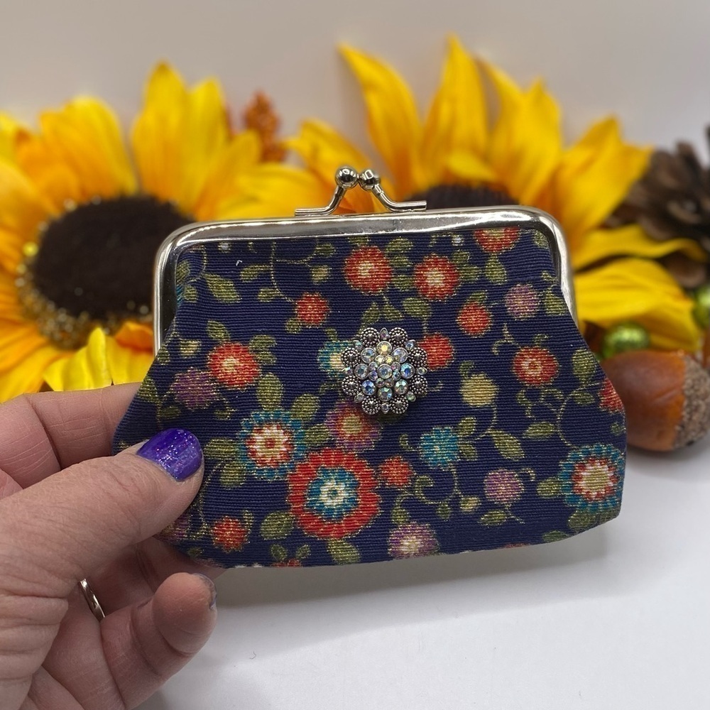 Dark Blue Snap Jewelry Change Purse.  Red flowers & Iridescent snap!